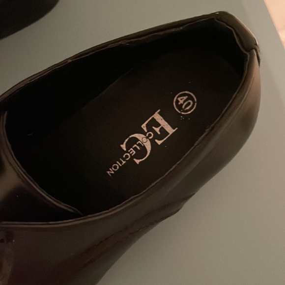 Black dress shoes. Size 7. Used only once - Picture 2 of 3